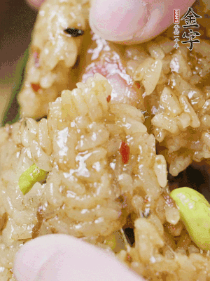 冷水下鍋煮3-4小時(shí)。