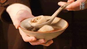 新的一年，我們還是要吃好喝好哦，祝大家元宵快樂！