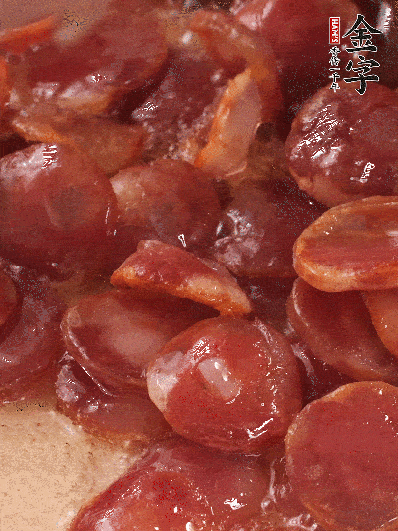 絲苗米洗凈后，用1.5倍水煮至6分熟（偏硬的質(zhì)地），網(wǎng)篩撈起瀝干水分備用。